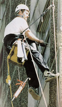 abseiler.jpg